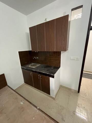 Furnished Amenities in 1 RK Independent House at GLS Lansdowne, Sector 67a – for Rent