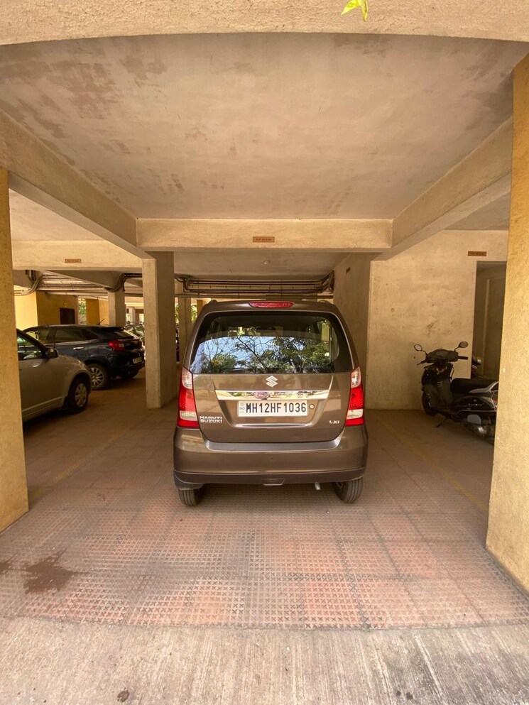  Parking, prakriti-society 2 Bedroom 1100 Sq.Ft. Apartment In Baner Pune 8688781
