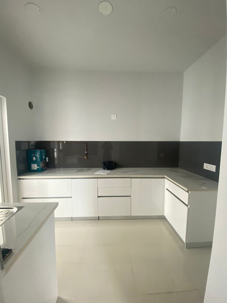 Kitchen, central-park-flower-valley-aqua-front-towers 3 Bedroom 1789 Sq.Ft. Apartment In Sohna Sector 33 Gurgaon 8688749