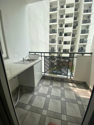 3 BHK Apartment For Sale in Central Park Flower Valley Aqua Front Towers, Sohna Sector 33