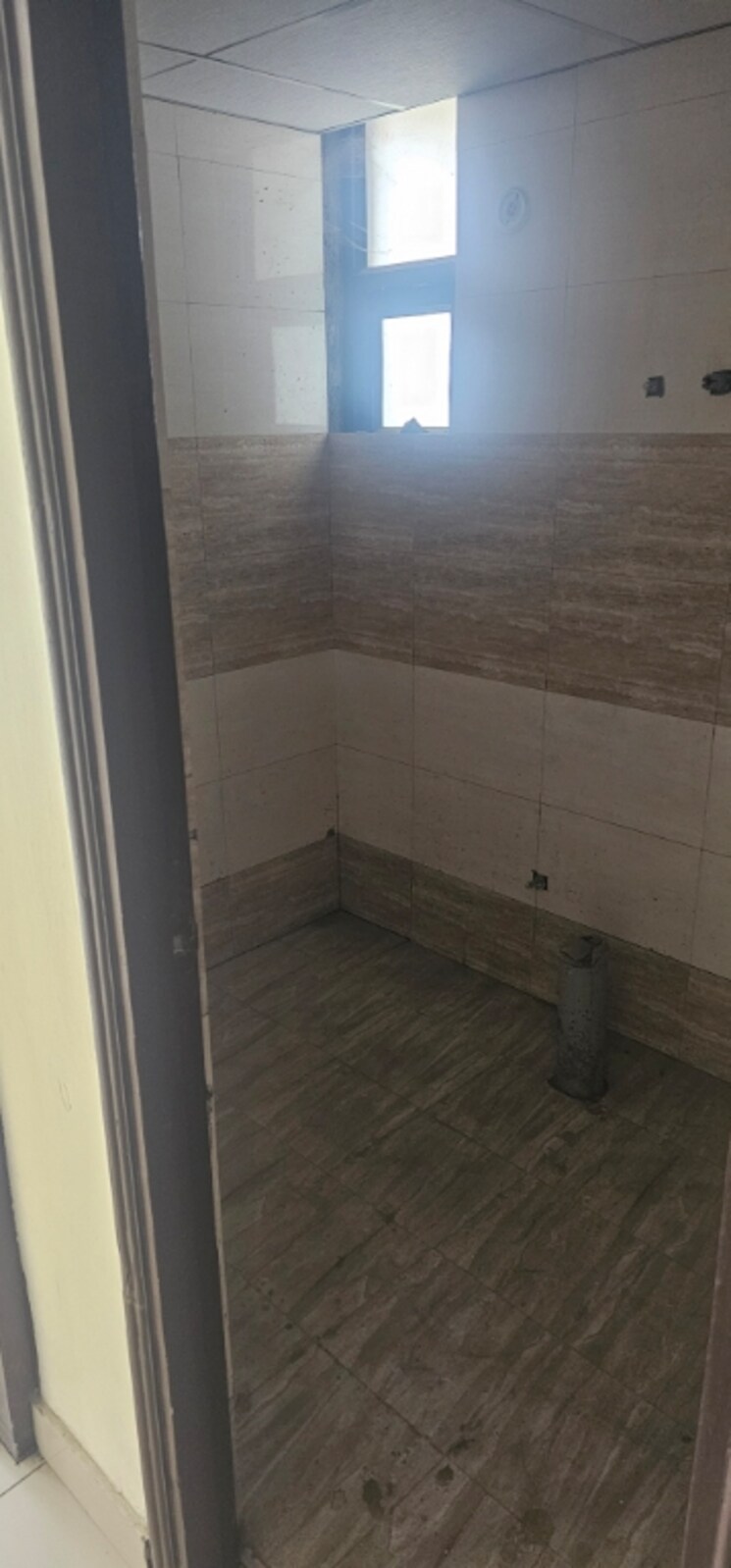 Bathroom, charms-castle 2 Bedroom 995 Sq.Ft. Apartment In Raj Nagar Extension Ghaziabad 8688790