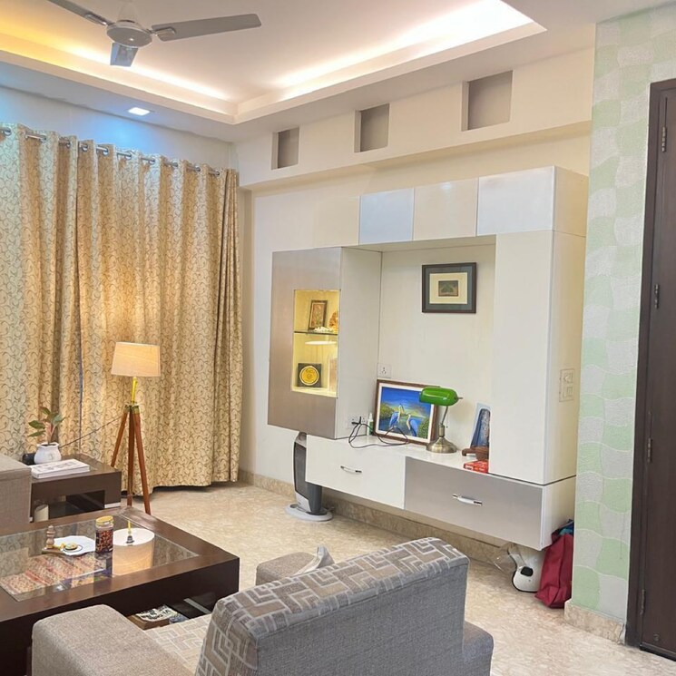 Living Room, hauz khas 3 Bedroom 1800 Sq.Ft. Builder Floor In Hauz Khas Delhi 8688813