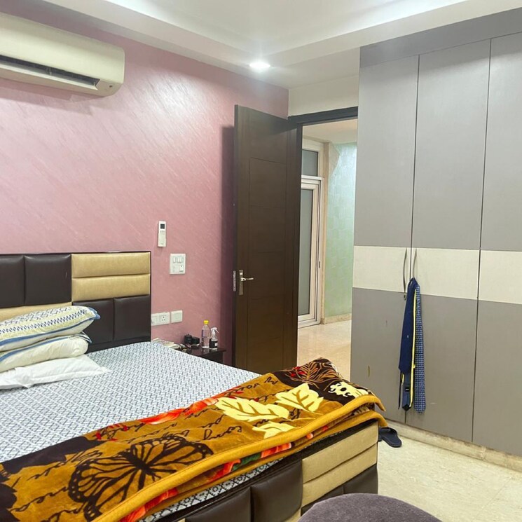 Bedroom, hauz khas 3 Bedroom 1800 Sq.Ft. Builder Floor In Hauz Khas Delhi 8688813