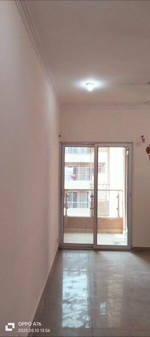 Room in 2 BHK Apartment at Gaurs Cascades, Raj Nagar Extension – for Sale