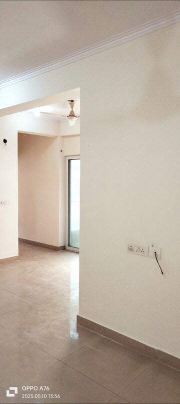 Room in 2 BHK Apartment at Gaurs Cascades, Raj Nagar Extension – for Sale