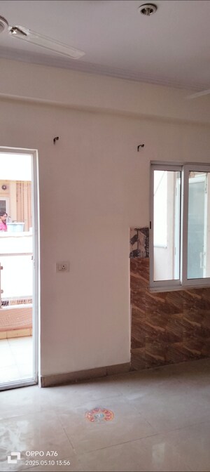 Room in 2 BHK Apartment at Gaurs Cascades, Raj Nagar Extension – for Sale