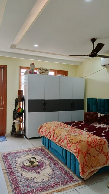 Bedroom in 6 BHK Independent House at Altus Prime, North Mullanpur – for Sale