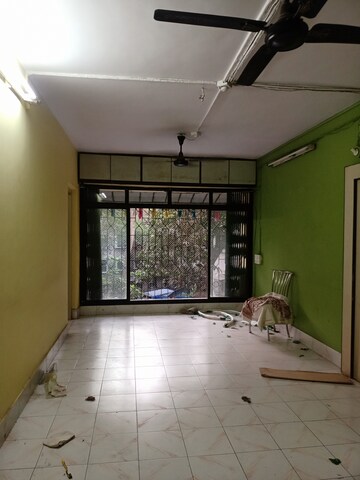 Room in 2.5 BHK Apartment at Siddhartha Darshan CHS, Naupada – for Rent