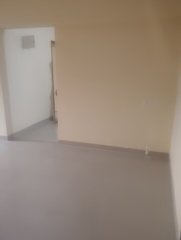 Room in 2 BHK Apartment at Krishna Tower Kapurbawdi, Kapur Bawdi – for Rent