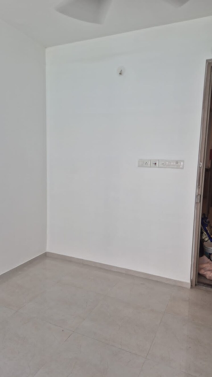 Room, sheth-vasant-oasis 1 Bedroom 450 Sq.Ft. Apartment In Andheri East Mumbai 8688910