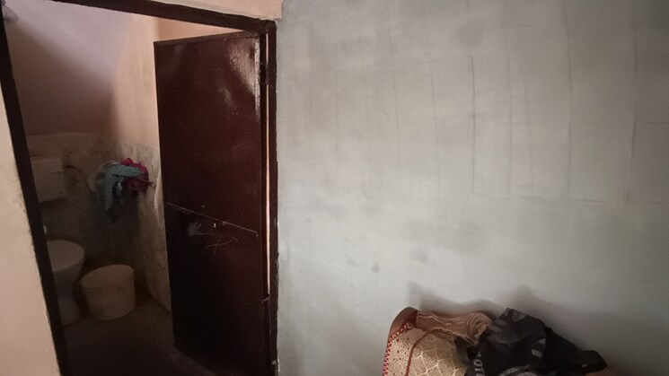 undefined, sangam vihar 4 Bedroom 900 Sq.Ft. Independent House In Sangam Vihar Delhi 8688869