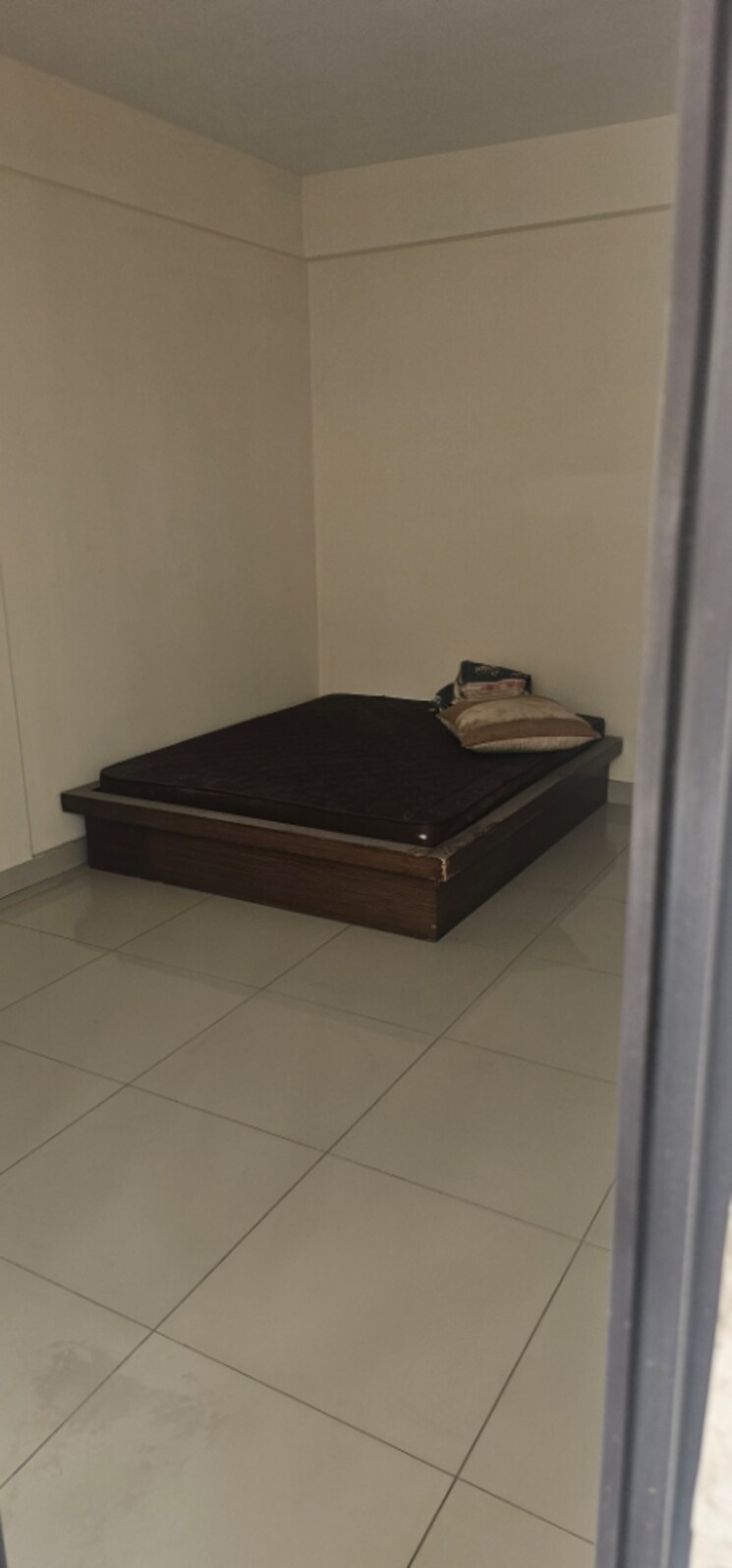 Bedroom, charms-castle 3 Bedroom 1450 Sq.Ft. Apartment In Raj Nagar Extension Ghaziabad 8688975