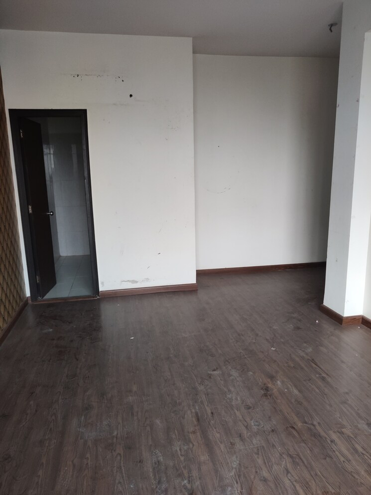 Room, indiabulls-centrum-park 3.5 Bedroom 2000 Sq.Ft. Apartment In Sector 103 Gurgaon 8688997