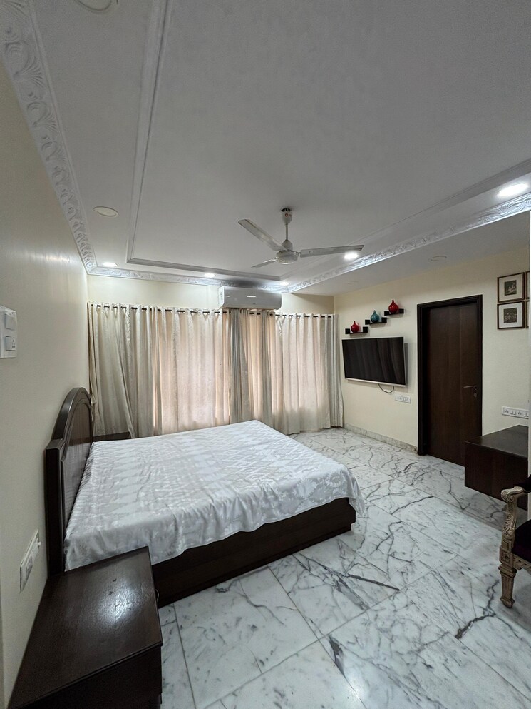 Bedroom, raheja-skylark-apartment 3 Bedroom 1400 Sq.Ft. Apartment In Bandra West Mumbai 8688988