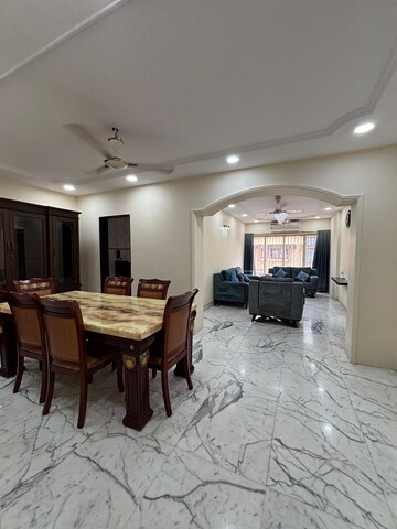 3 BHK Apartment For Rent in Raheja Skylark Apartment, Bandra West