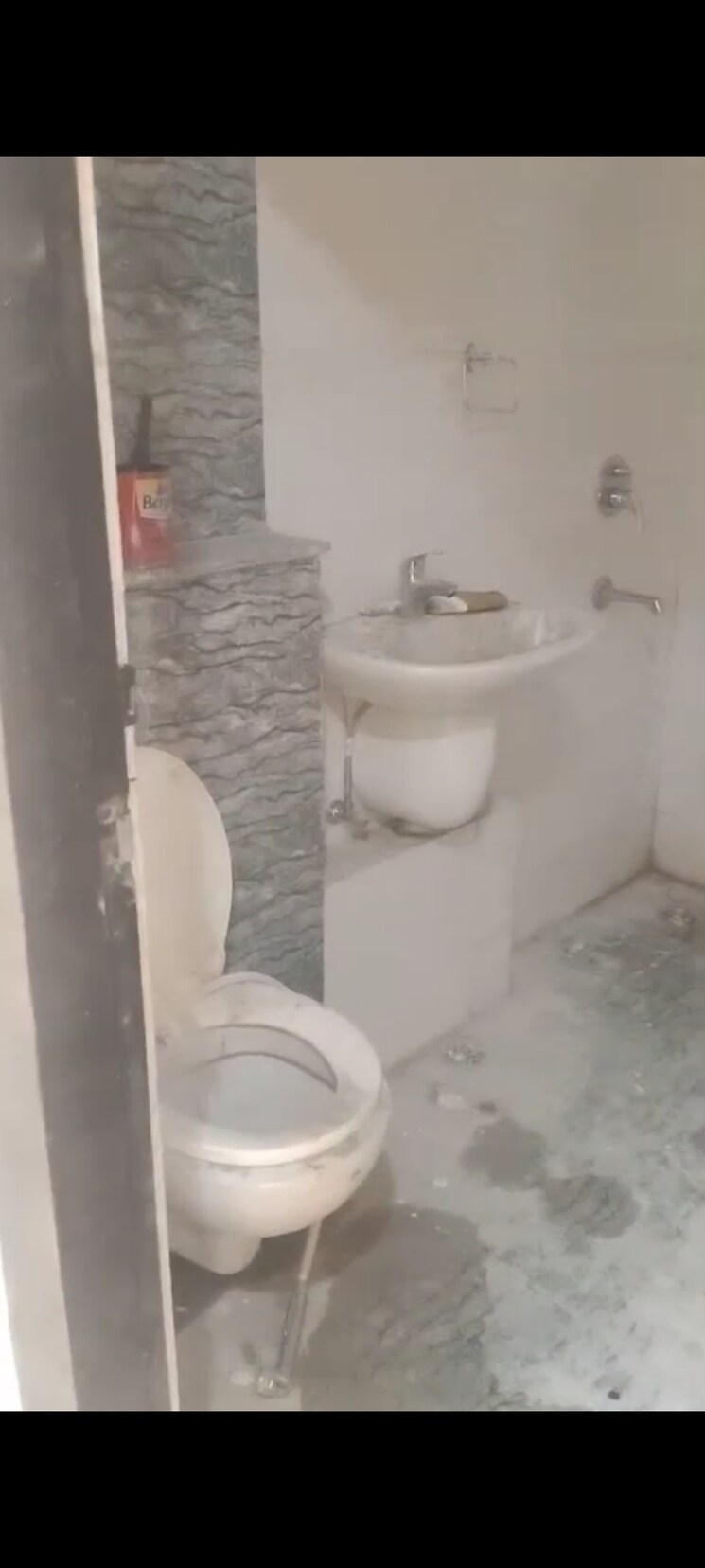 Bathroom, nirala-estate 3 Bedroom 1385 Sq.Ft. Apartment In Tech Zone 4 Greater Noida Greater Noida 8689018