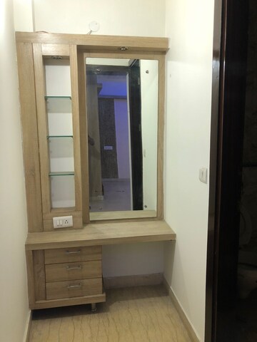 Room in 2 BHK Builder Floor at Rajouri Garden – for Rent