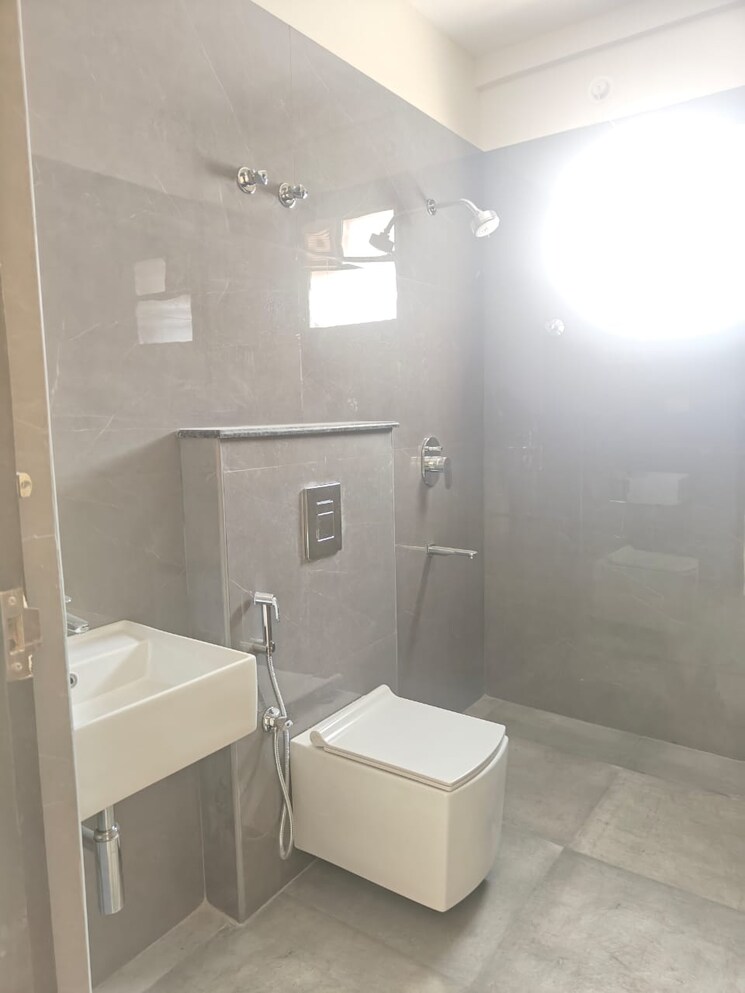 Attached Bathroom, byrathi 3 Bedroom 1818 Sq.Ft. Builder Floor In Byrathi Bangalore 8688966