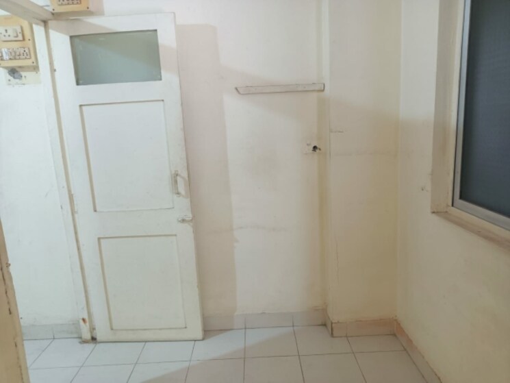 Bathroom, link-view-apartments 1 RK 460 Sq.Ft. Apartment In Ic Colony Mumbai 8689037