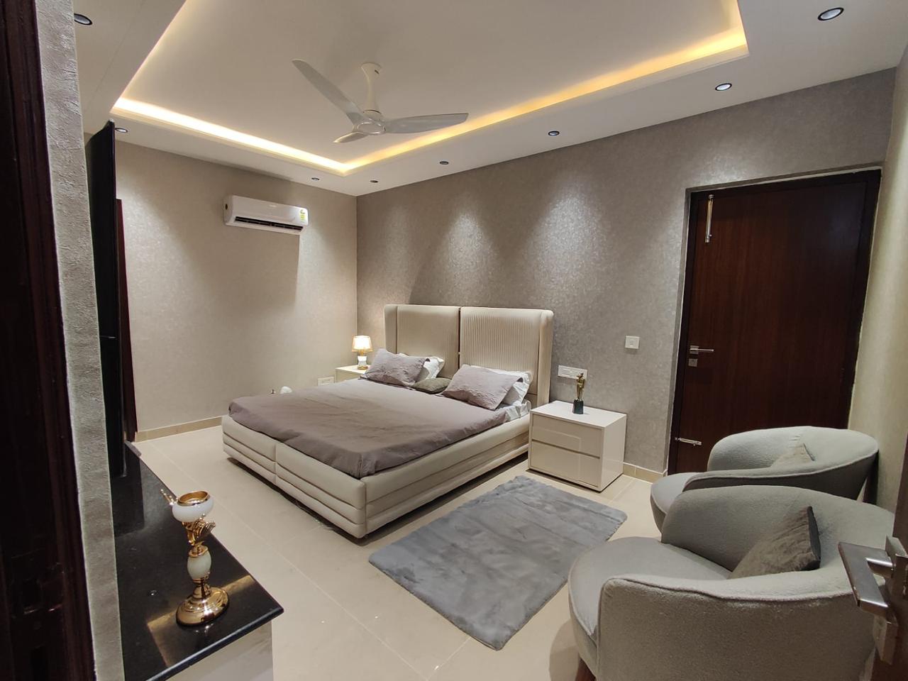3.5 BHK Builder Floor For Sale in Shining Star Properties