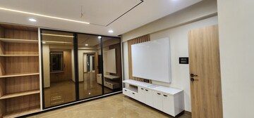 Room in 3 BHK Apartment at Mvp Colony – for Sale