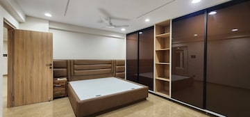 Room in 3 BHK Apartment at Mvp Colony – for Sale