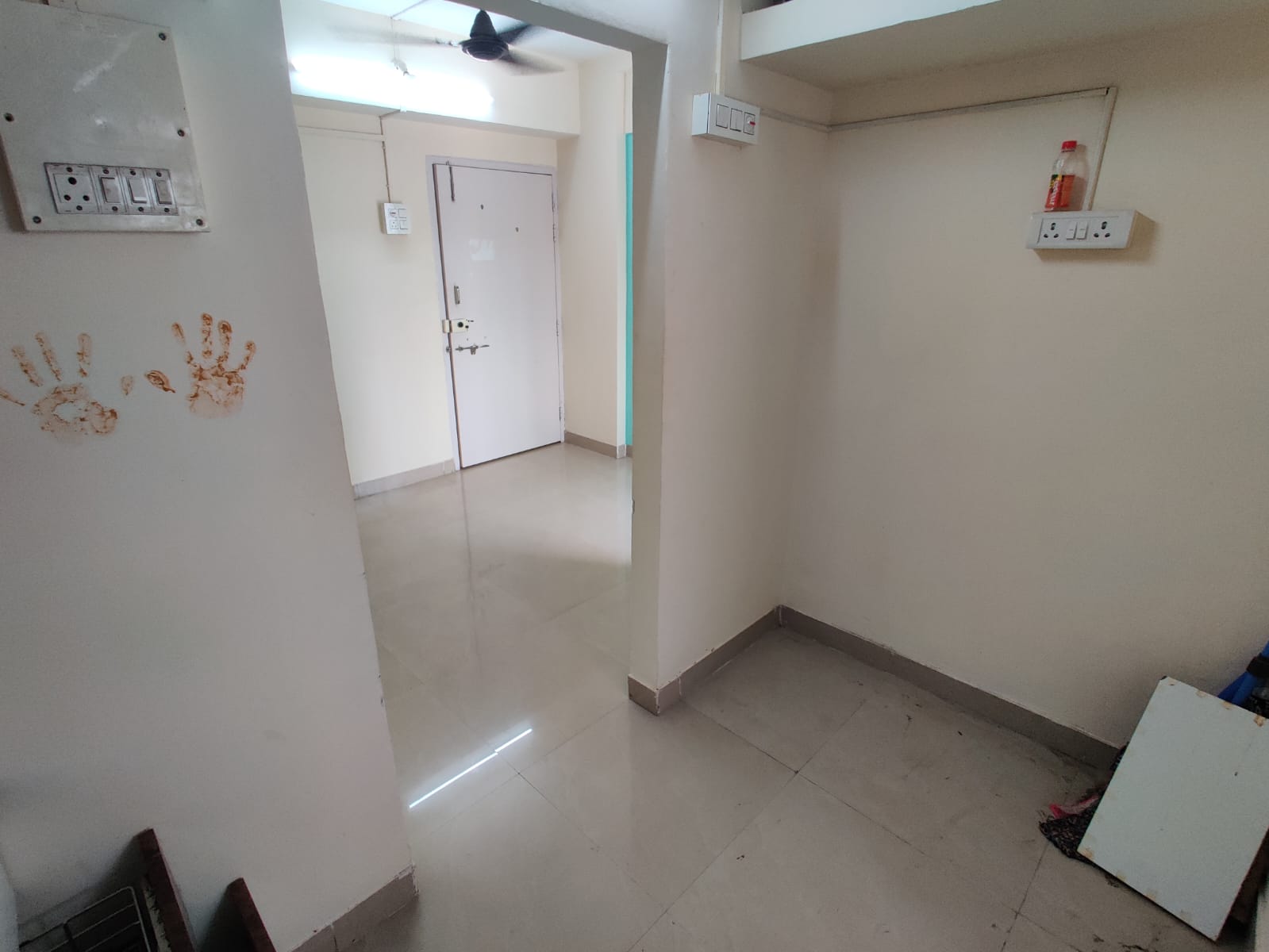 1 BHK Apartment For Rent in Shreeniwas Tower