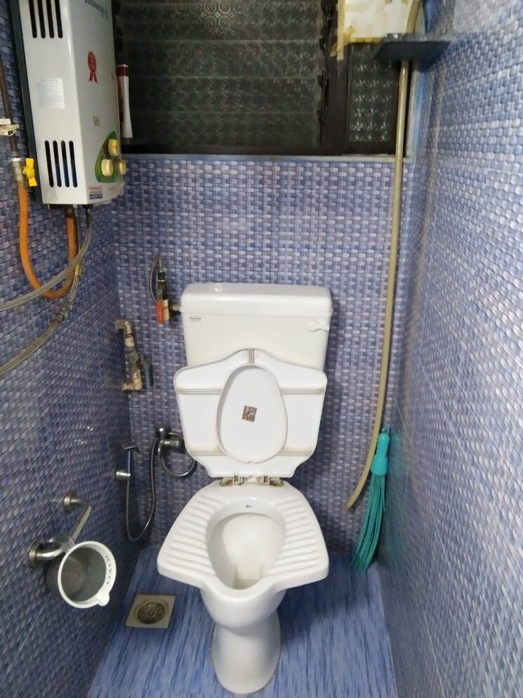 Bathroom, west-view-vile-parle-west 2 Bedroom 800 Sq.Ft. Apartment In Vile Parle West Mumbai 8689216