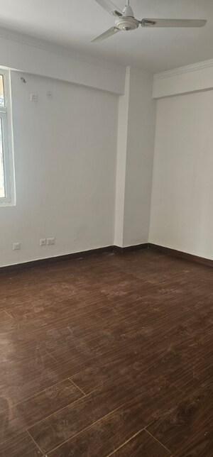 Room in 3 BHK Apartment at KW Srishti Phase II, Raj Nagar Extension – for Sale