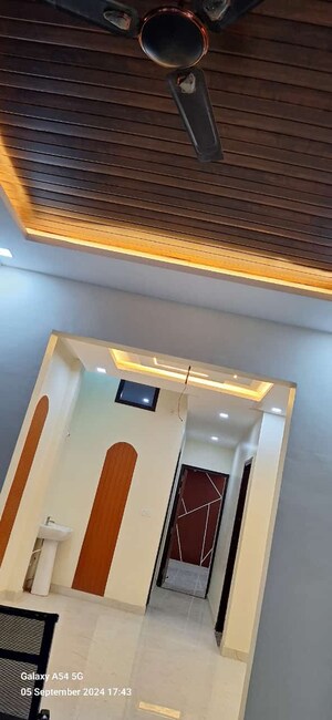 Building Lobby in 3 BHK Independent House at Eldeco ii – for Sale