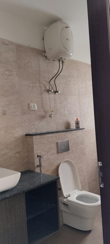 Bathroom in 3.5 BHK Builder Floor at SS Mayfield Gardens, Sector 51 – for Rent