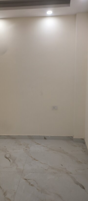 2 BHK Builder Floor For Sale in Geeta Colony