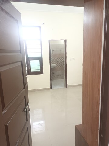 Room in 2 BHK Apartment at Dhakoli – for Sale