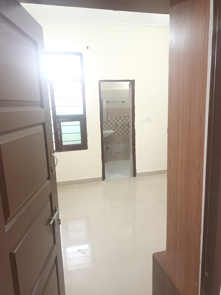 Room, dhakoli 2 Bedroom 605 Sq.Ft. Apartment In Dhakoli Zirakpur 8658292