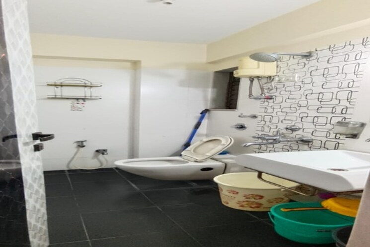 Bathroom, dahisar west 2 Bedroom 650 Sq.Ft. Apartment In Dahisar West Mumbai 8689219