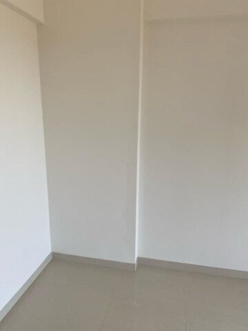 Room in 2 BHK Apartment at Nyati Elysia, Kharadi – for Rent
