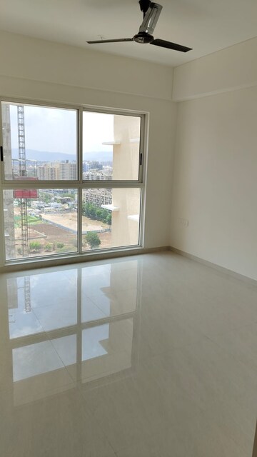Room in 3.5 BHK Apartment at Lodha Bella Vita, Nibm Road – for Rent