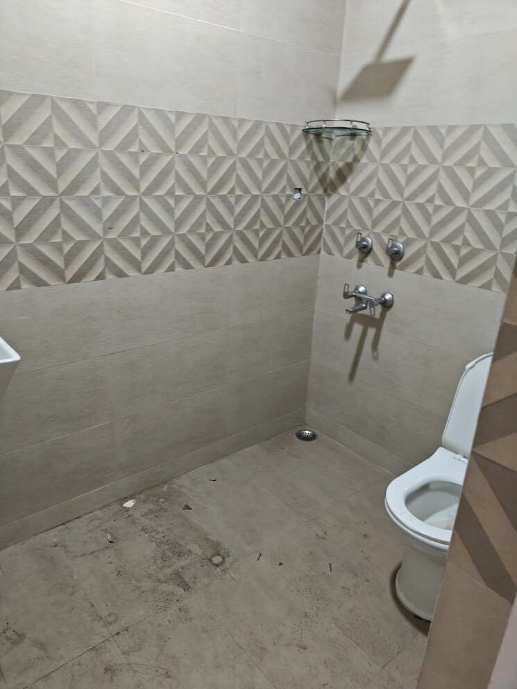 Bathroom, agrsen-apartment 2 Bedroom 950 Sq.Ft. Apartment In Ip Extension Delhi 8689351