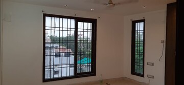 Room in 2 BHK Builder Floor at Rajouri Garden – for Rent