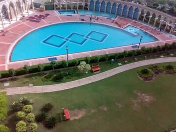 Swimming Pool in 4 BHK Apartment at DLF Westend Heights, Sector 53 – for Rent