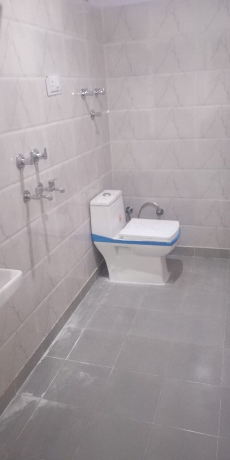 Bathroom, sector 4 3 Bedroom 1704 Sq.Ft. Independent House In Sector 4 Gurgaon 8689425