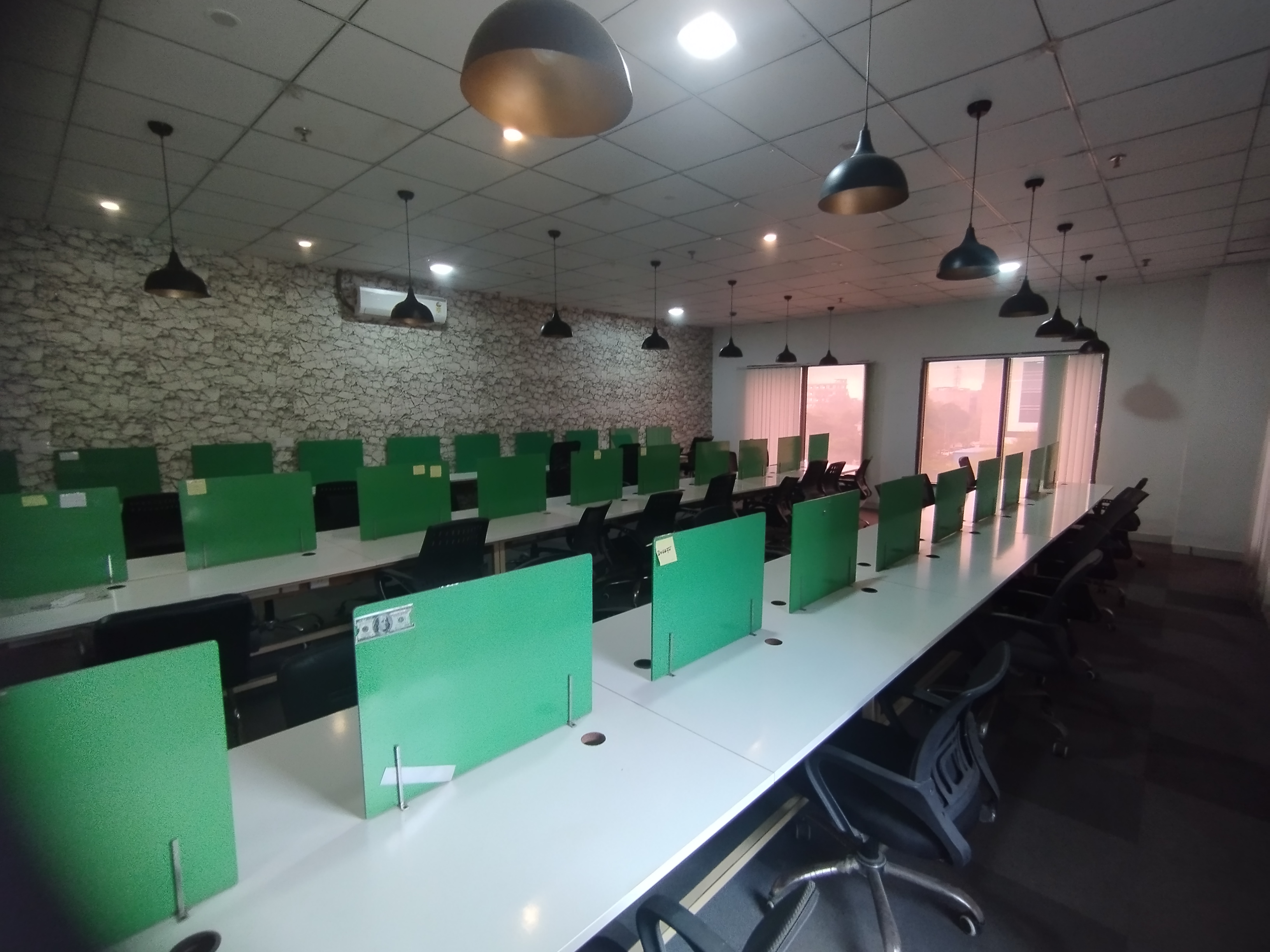 Office Space in IT/SEZ For Rent in Sector 74