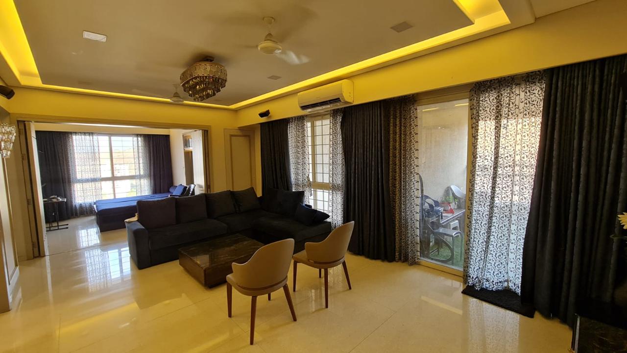 3.5 BHK + Servant Room 3400 Sq.Ft. Penthouse in Gm Kenjale Emirus