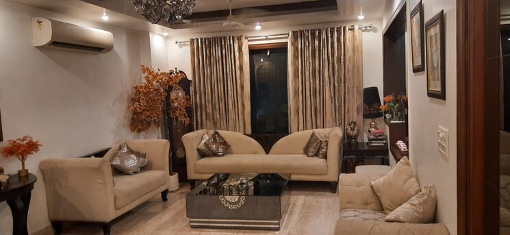 Living Room, rajouri garden 3 Bedroom 200 Sq.Yd. Builder Floor In Rajouri Garden Delhi 8689491