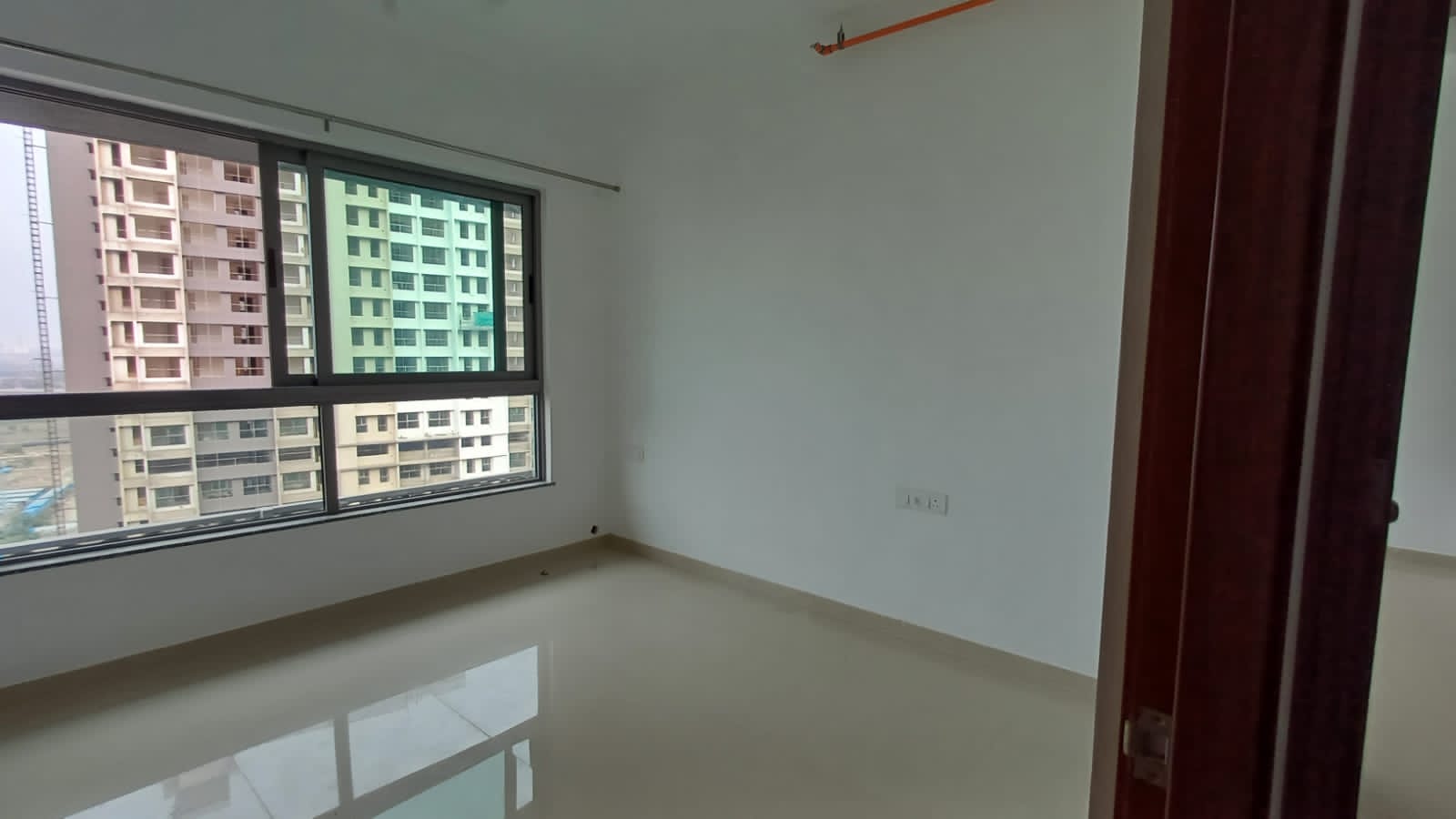 2 BHK + Extra Room Apartment For Rent in Kalpataru Immensa