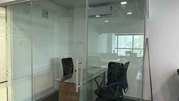 Team Area, rnt marg Commercial Office Space 1500 Sq.Ft. In Rnt Marg Indore 8689506