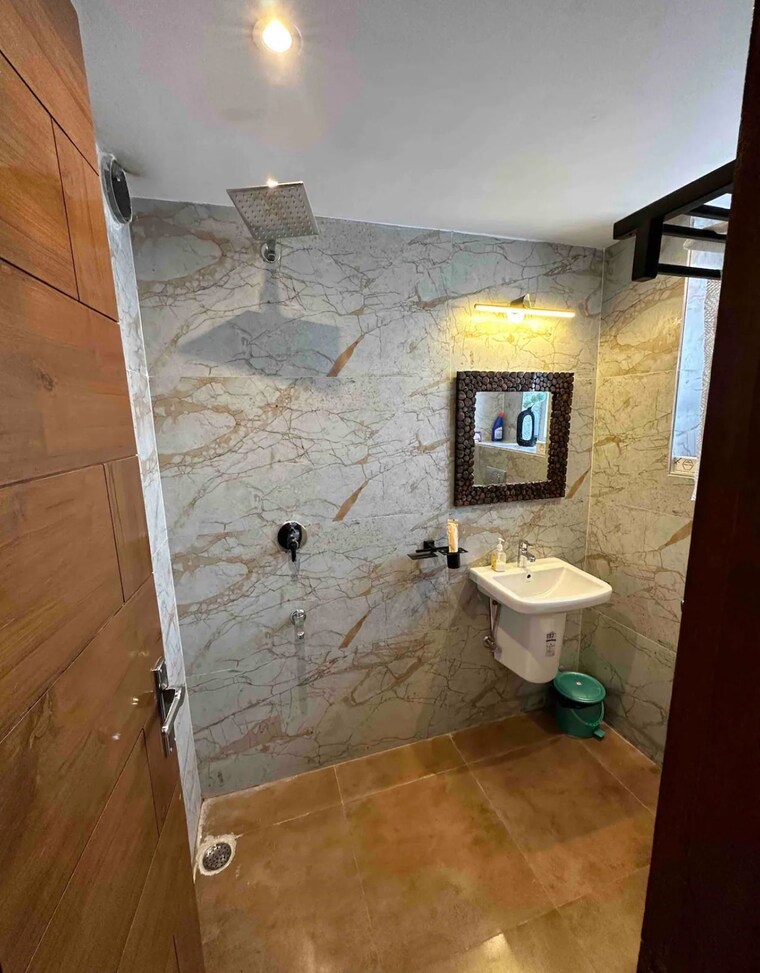 undefined, mehrauli 3 Bedroom 150 Sq.Yd. Builder Floor In Mehrauli Delhi 8689516