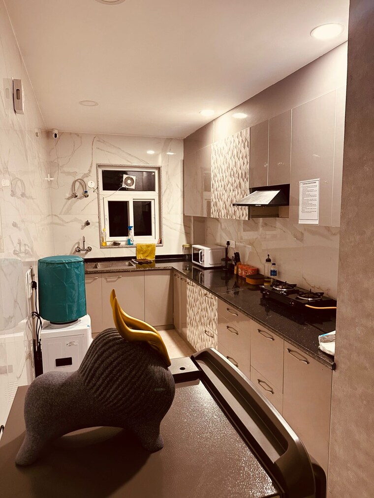 Kitchen, mehrauli 3 Bedroom 150 Sq.Yd. Builder Floor In Mehrauli Delhi 8689516