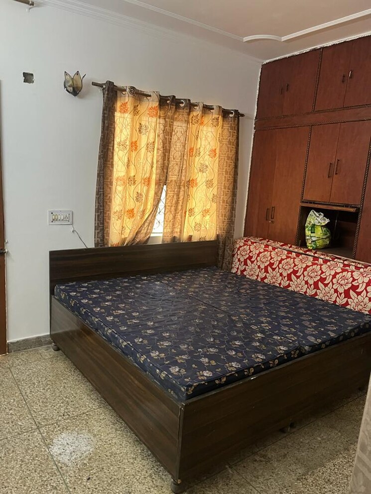 Master Bedroom, boutique-residential-apartments-c-220 2 Bedroom 900 Sq.Ft. Apartment In Malviya Nagar Delhi 8689521