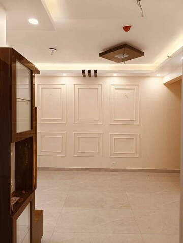 Building Lobby in 2.5 BHK Independent House at Sector 55 – for Rent